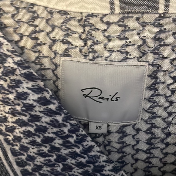 Rails Sz XS blue patterned Boho top GUC B1015 - Picture 3 of 8